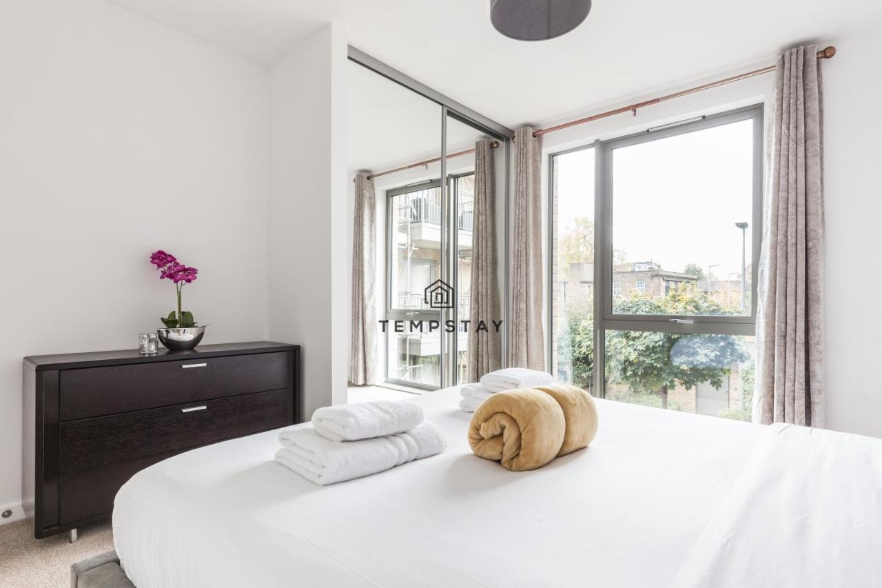 Modern Private Apartment -Balcony-Tube Station London Exterior photo